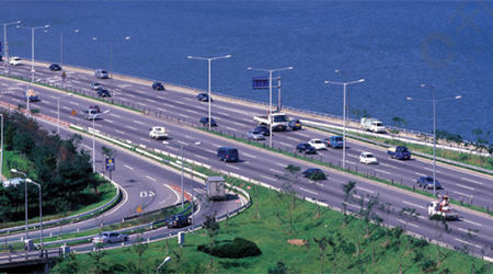 构建交通体系，推进交通运输节能减排和污染综合防治